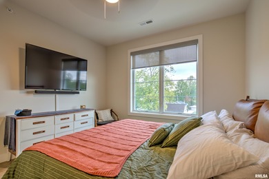 Live in the heart of vibrant Peoria Heights in this beautifully