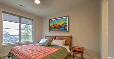 Live in the heart of vibrant Peoria Heights in this beautifully