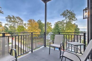 Live in the heart of vibrant Peoria Heights in this beautifully