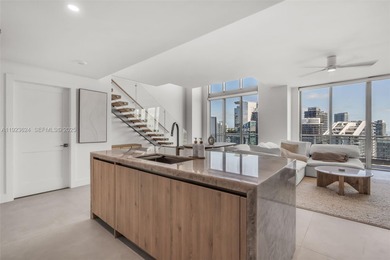 Beautifully renovated 3BD/3.5BA sky residence on the 52nd floor