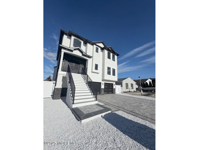 New Construction! Magnificent custom home by LaPrima Builders