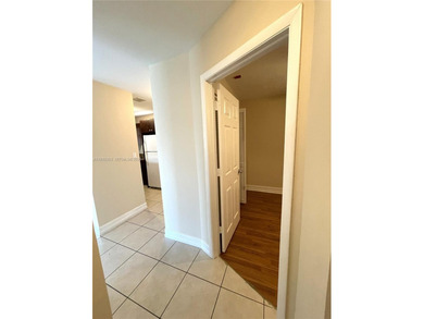 MOVE IN READY,  2BD/2BA TOP FLOOR with a peaceful Lake and