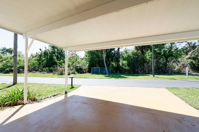 Beautifully updated 2004 manufactured home in Pleasant Hill