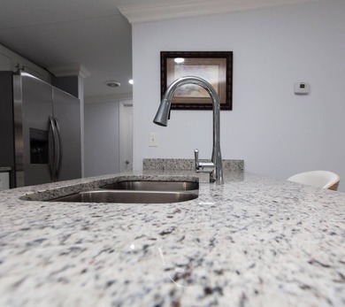 Beautifully updated 2004 manufactured home in Pleasant Hill