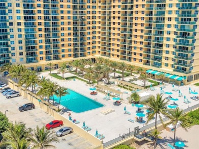 Modern Unit- Studio On the Beach. Located in the most renovated