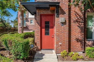 Located in The Claremont Village and waling distance to Colleges