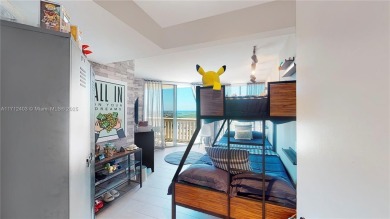 PRICED TO SELL!!! BEAUTIFUL AND SPACIOUS 3 BEDROOM, 3 BATHROOM!!