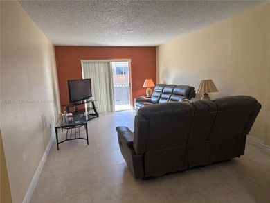 Spacious and Bright Apartment in Excellent Condition!

Located