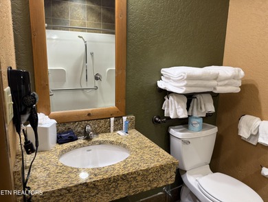 Welcome to an exceptional investment and vacation opportunity at