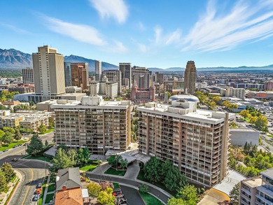 Spacious high-rise condo with a panorama view from the prettiest