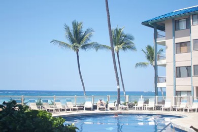 Beautifully remodeled 1-bedroom condo at Kona Reef, perfectly