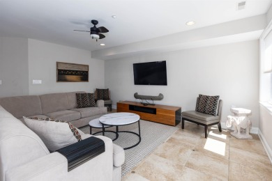 BEACH BLOCK UPSCALE CONDO WITH OCEAN VIEWS & ROOF TOP POOL! The