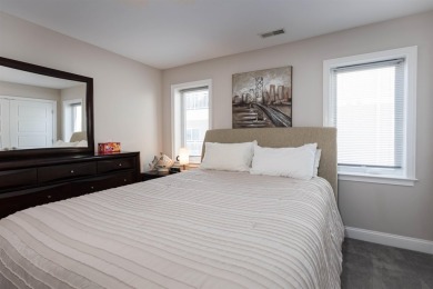 BEACH BLOCK UPSCALE CONDO WITH OCEAN VIEWS & ROOF TOP POOL! The