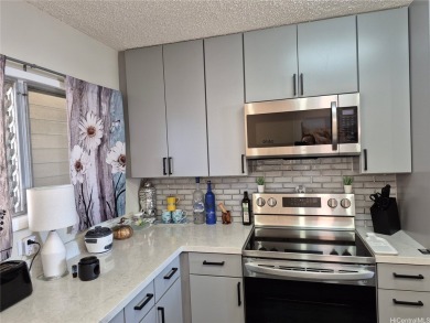 Enjoy Ocean, Diamond Head, and the beautiful Waikiki skyline