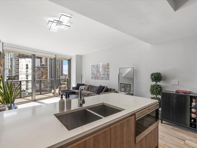 High above Brickell, this stunning SLS LUX residence offers a