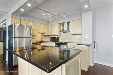 Bayside Beauty! Enjoy The Luxurious Lifestyle & Incredible Water