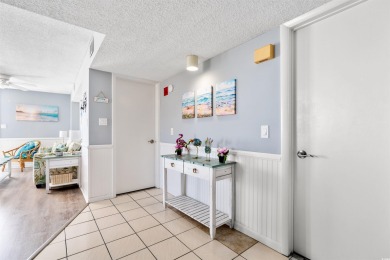 This direct oceanfront 3BD/2BA in the desired section of Windy