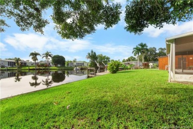 Charming mobile home on a cul-de-sac with a fenced yard and