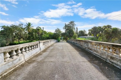 Charming mobile home on a cul-de-sac with a fenced yard and