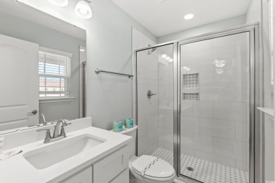 Welcome to 113B 12th Ave South, a stunning newly constructed