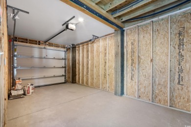 Welcome to 113B 12th Ave South, a stunning newly constructed