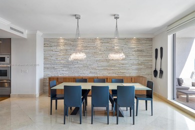 MUST SELL! SPACIOUS 3BED(EN SUITE) PLUS DEN/MEDIA RM/4TH BED. 3