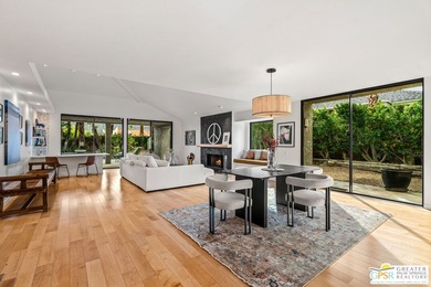 A-M-A-Z-I-N-G opportunity! Nearly 3,000 square feet on FEE land