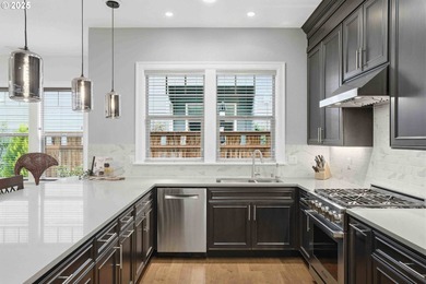 Modern Luxury End-Unit in Prestigious Two Creeks! Enjoy