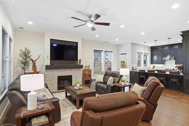 Modern Luxury End-Unit in Prestigious Two Creeks! Enjoy