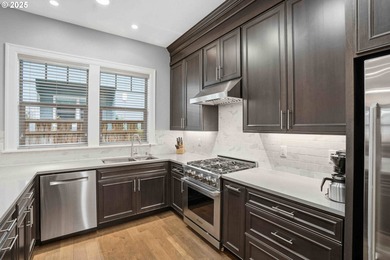 Modern Luxury End-Unit in Prestigious Two Creeks! Enjoy
