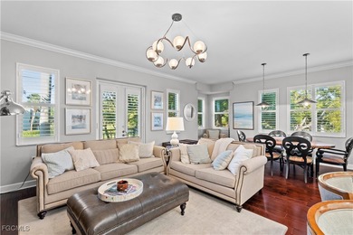 Charming end-unit 3-bedroom, 3-bath attached villa in the