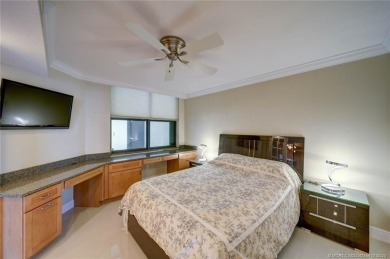 Beach Front! Spectacular Direct Ocean Front with panoramic views