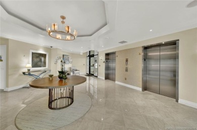 Beach Front! Spectacular Direct Ocean Front with panoramic views