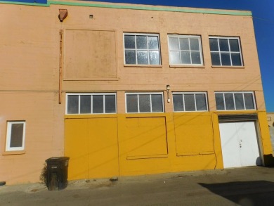 Discover the endless possibilities in this Commercial mixed use