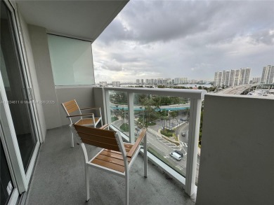Beautifully remodeled oceanfront studio 11th floor of Marco Polo