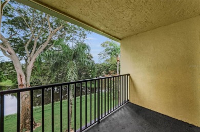 Nicely maintained 2 Bedroom, 1 Bath condo In the Heather Ridge