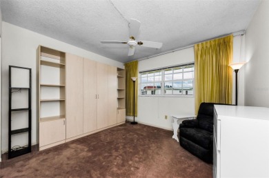 Nicely maintained 2 Bedroom, 1 Bath condo In the Heather Ridge