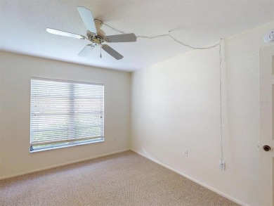 CHARLOTTE SQUARE UPDATED FIRST-FLOOR 2/2 CONDO WITH FLORIDA ROOM