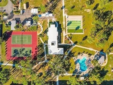 CHARLOTTE SQUARE UPDATED FIRST-FLOOR 2/2 CONDO WITH FLORIDA ROOM