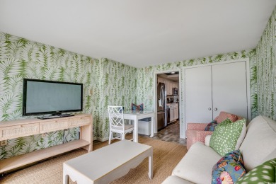 This Direct Oceanfront Villa Boasts a superior 4th Floor