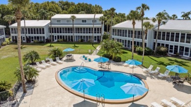 ST. JOHNS RIVER APPEAL! Nestled on the picturesque St. Johns