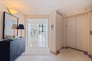 Rare TWO-STORY BEACHFRONT PENTHOUSE - Panoramic Sunset Views