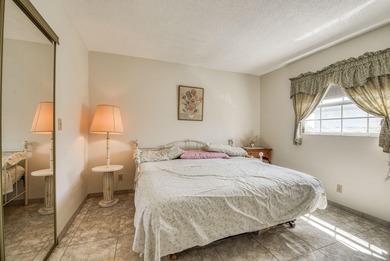 Spacious 2BD/2BA condo in the 55+ Oakland Estates community!