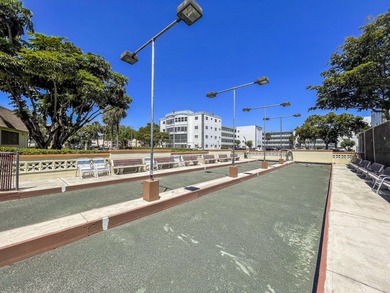 Spacious 2BD/2BA condo in the 55+ Oakland Estates community!