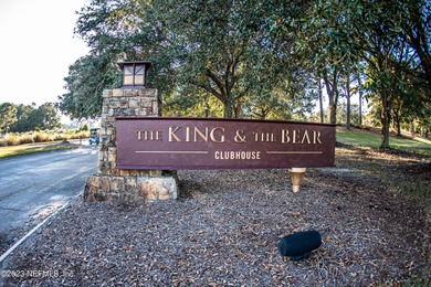 Fully furnished luxury condo with higher vaulted ceilings and