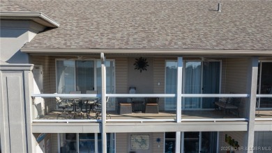 EXCLUSIVE COMPLEX and INCREDIBLE LOCATION - This beautiful top