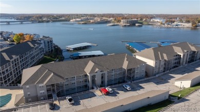 EXCLUSIVE COMPLEX and INCREDIBLE LOCATION - This beautiful top