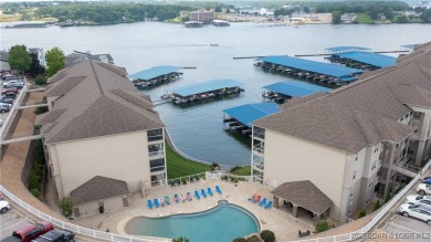 EXCLUSIVE COMPLEX and INCREDIBLE LOCATION - This beautiful top