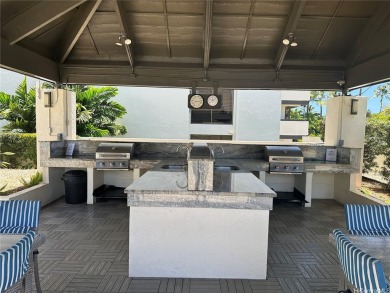 Huge Price Drop! Esplanade in Hawaii Kai. Lovingly renovated 2