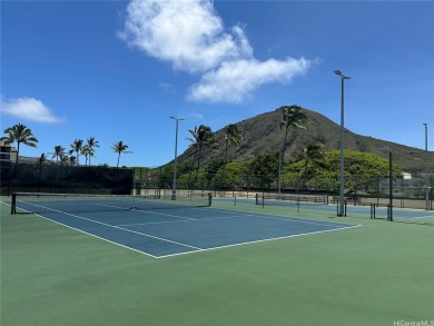 Huge Price Drop! Esplanade in Hawaii Kai. Lovingly renovated 2
